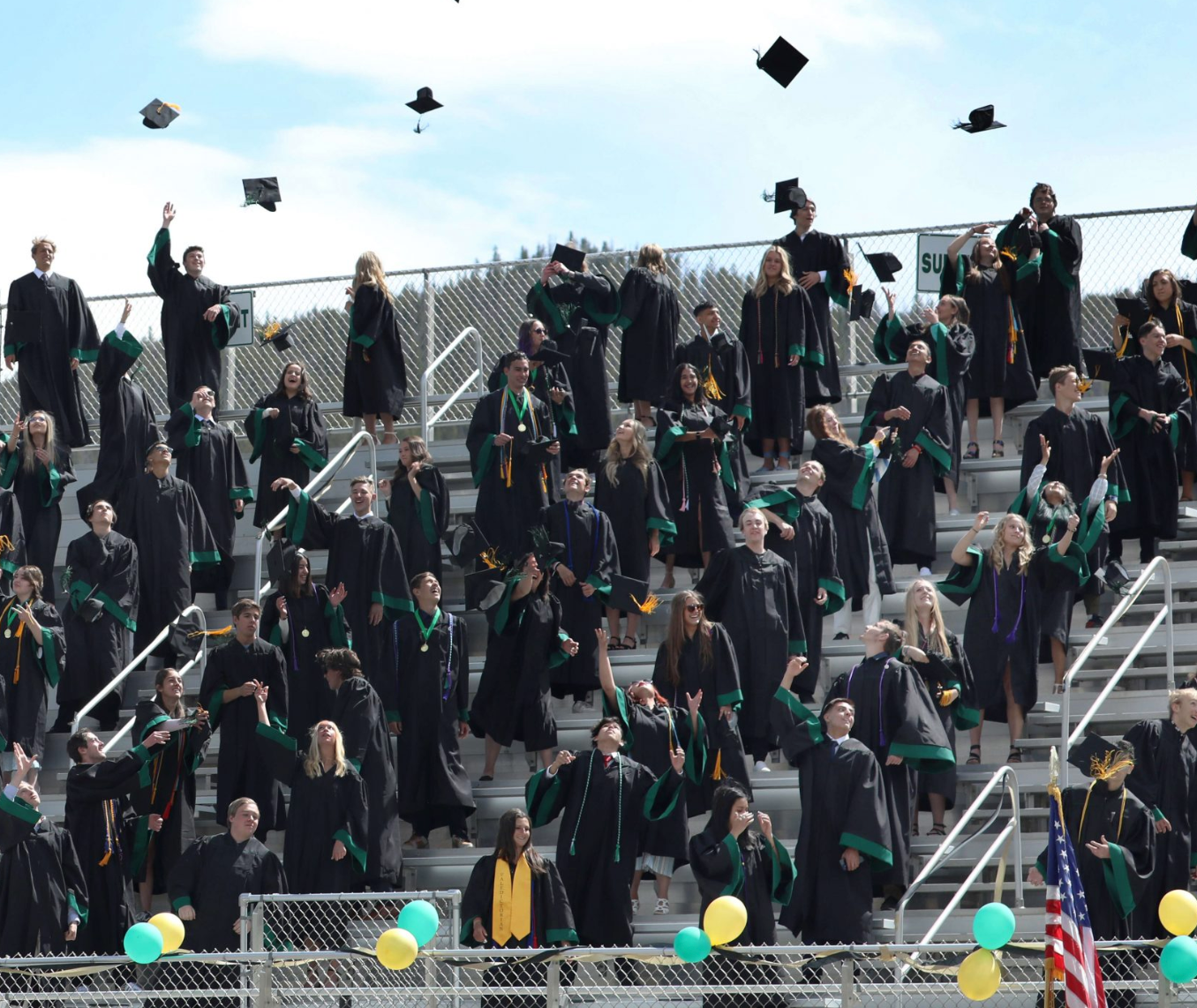 Summit-High-School-seniors-elated-to-celebrate-graduation-together-SummitDaily-com-05-22-2025_09_44_AM Summit-High-School-seniors-elated-to-celebrate-graduation-together-SummitDaily-com-05-22-2025_09_44_AM